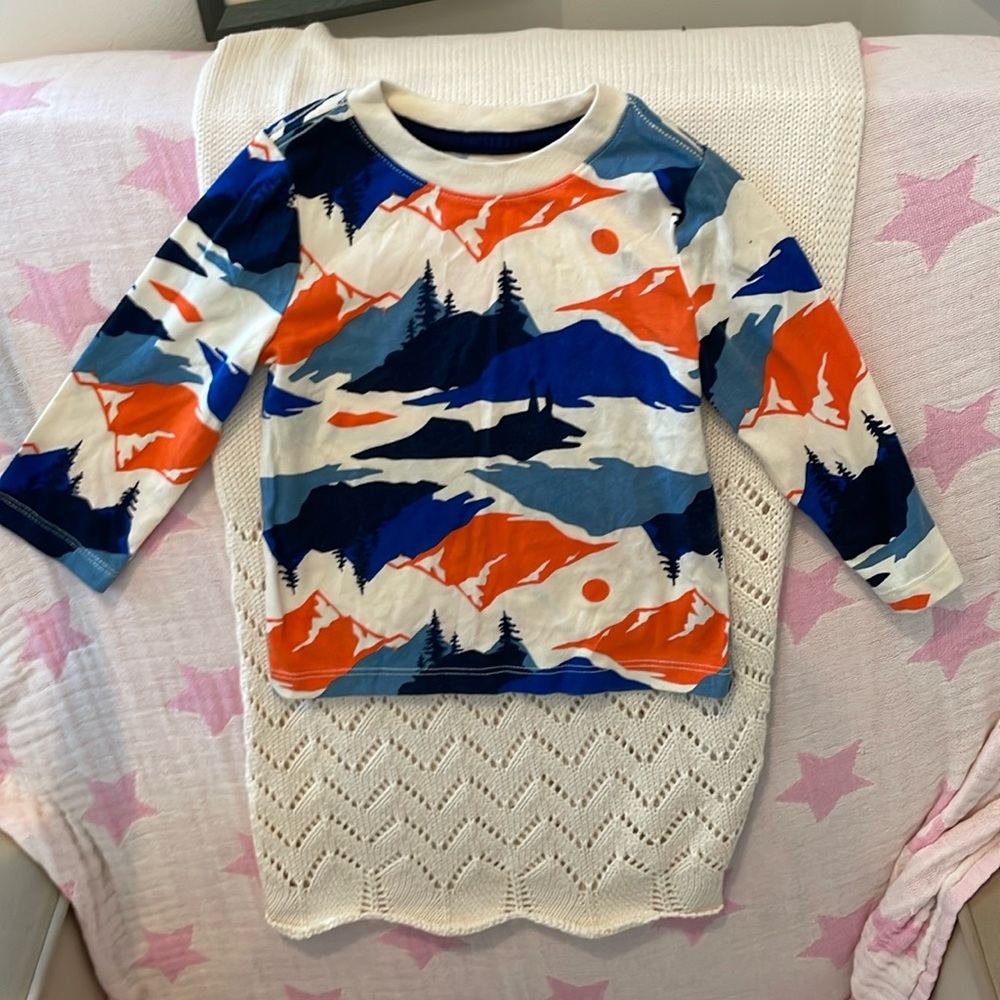 Mountains long sleeve shirt